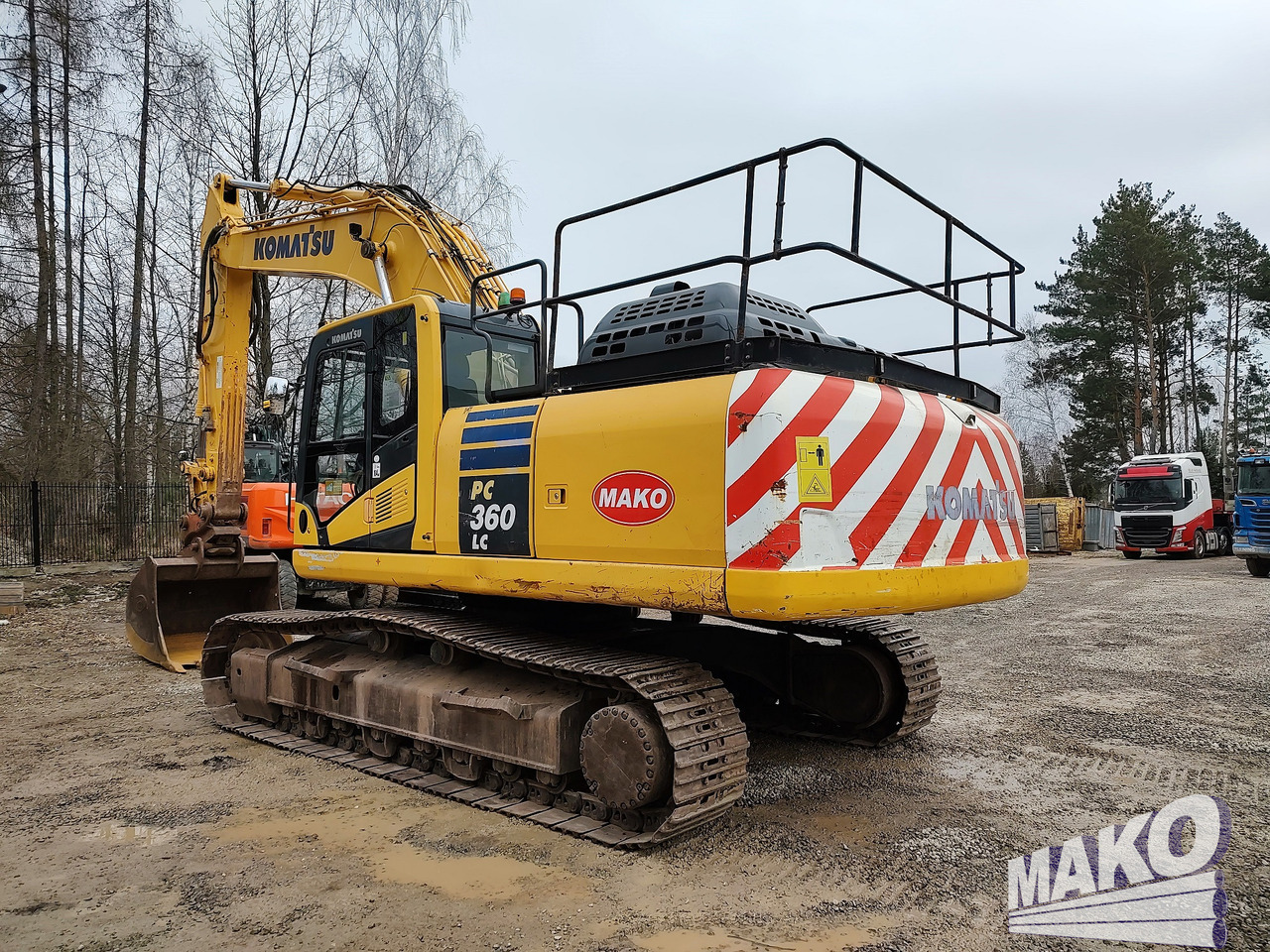 Komatsu PC360 LC-11 - Pelle sur chenille: photos 2 Komatsu PC360 LC-11 - Pelle sur chenille: photos 2