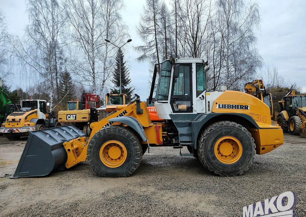 Liebherr L534 - Chargeuse sur pneus: photos 2 Liebherr L534 - Chargeuse sur pneus: photos 2