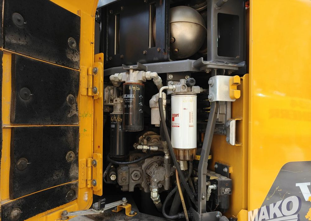 Pelle sur chenille Volvo ECR 145 EL: photos 14 Pelle sur chenille Volvo ECR 145 EL: photos 14