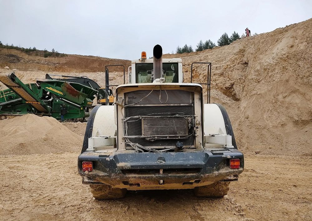Volvo L180E - Chargeuse sur pneus: photos 4 Volvo L180E - Chargeuse sur pneus: photos 4