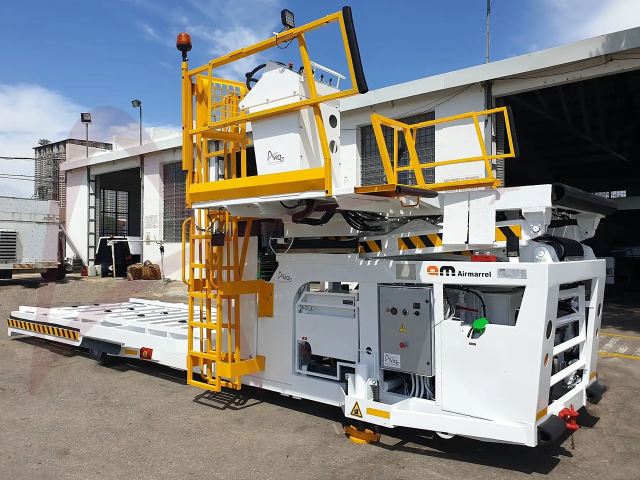 AIR MARREL LAM3500 - Chargeur de fret: photos 1 AIR MARREL LAM3500 - Chargeur de fret: photos 1