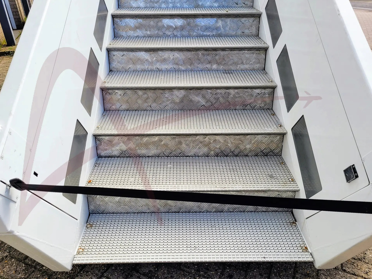 KAHLBACHER JET-STEP 180/420 - Escalier d'embarquement: photos 4 KAHLBACHER JET-STEP 180/420 - Escalier d'embarquement: photos 4