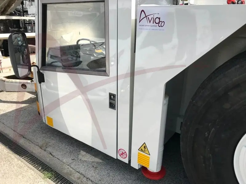 SCHOPF F396W - Tracteur d'avions: photos 2 SCHOPF F396W - Tracteur d'avions: photos 2