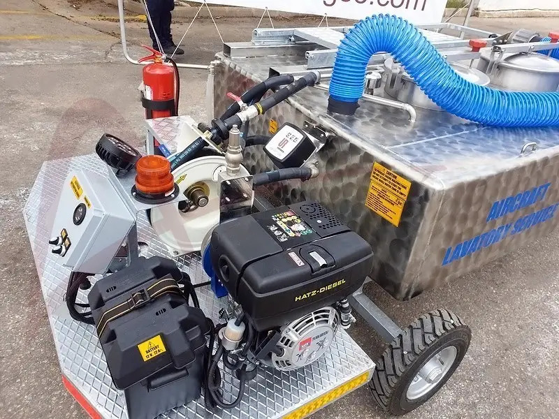 Véhicule vide-toilettes neuf TIMSAN LSC300/700: photos 6