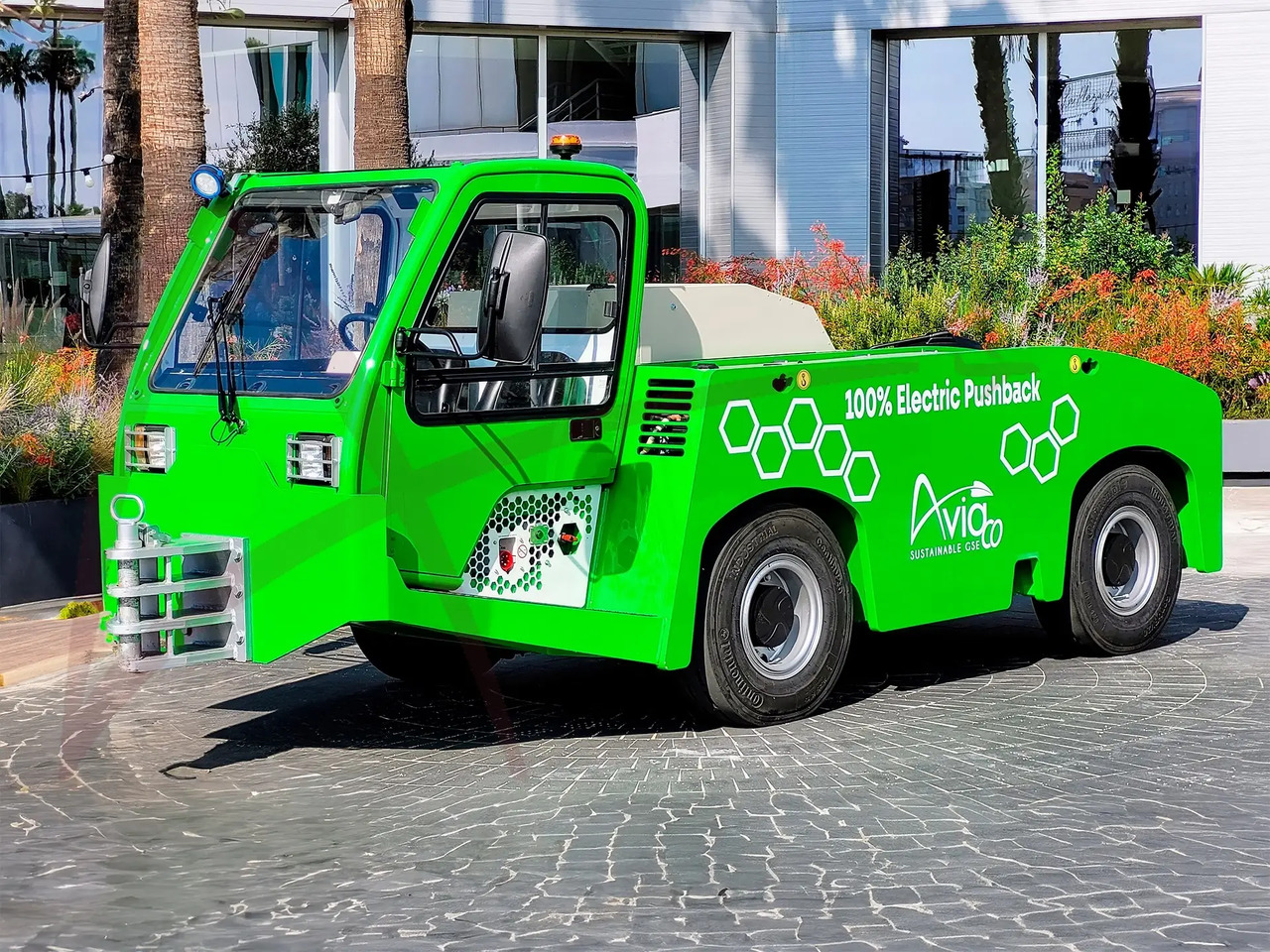 TLD TMX-150/12 Electric - Tracteur d'avions: photos 1 TLD TMX-150/12 Electric - Tracteur d'avions: photos 1