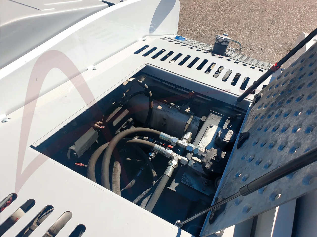 Tracteur d'avions TLD TMX 350-28: photos 6