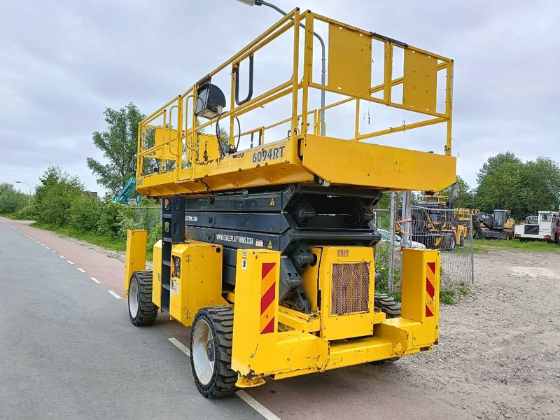 GMG 6094-RT schaarhoogwerker platform hi lift 18 m CE - Nacelle ciseaux: photos 5 GMG 6094-RT schaarhoogwerker platform hi lift 18 m CE - Nacelle ciseaux: photos 5