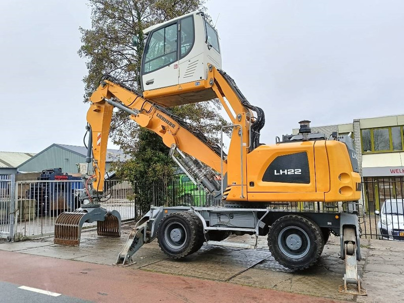 Liebherr LH 22 M overslagkraan wastehandler umslagbagger - Pelle de manutention: photos 3 Liebherr LH 22 M overslagkraan wastehandler umslagbagger - Pelle de manutention: photos 3