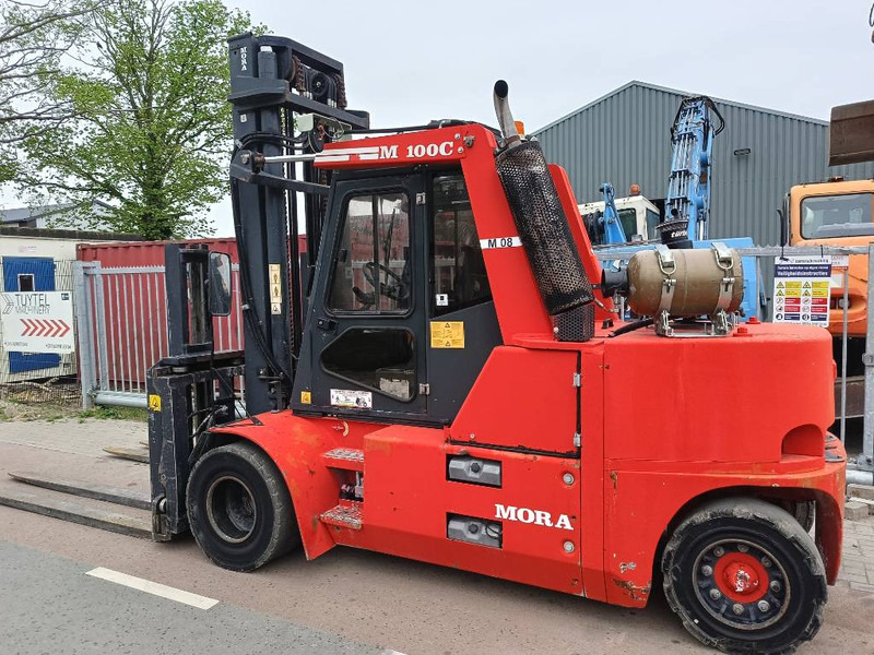 MORA M 100 C 10 ton heftrucl forklift stapler lpg gas - Chariot élévateur à gaz: photos 1 MORA M 100 C 10 ton heftrucl forklift stapler lpg gas - Chariot élévateur à gaz: photos 1