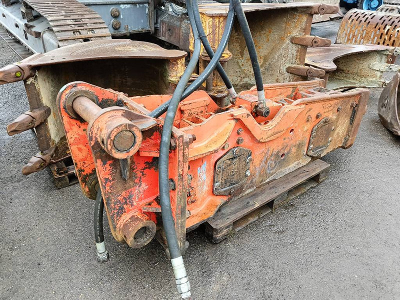 NPK E 210 GH9 hamer hammer hydraulic 18-25 ton 2000 - Marteau hydraulique pour Engins de chantier: photos 2 NPK E 210 GH9 hamer hammer hydraulic 18-25 ton 2000 - Marteau hydraulique pour Engins de chantier: photos 2