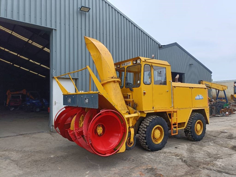 Rolba R1000 sneeuwschuiver snow blaster schnee - Engin de déneigement: photos 3 Rolba R1000 sneeuwschuiver snow blaster schnee - Engin de déneigement: photos 3