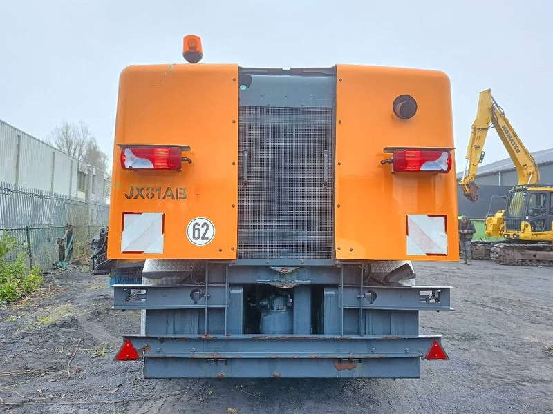 Schmidt TSJ630 man runway snow cleaning sneeuwschuif 2008 - Lame à neige pour Machine agricole: photos 3 Schmidt TSJ630 man runway snow cleaning sneeuwschuif 2008 - Lame à neige pour Machine agricole: photos 3