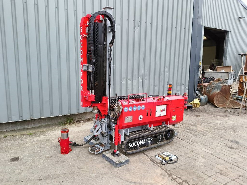 Socomafor 10 micro piling rig hei machine boor dri - Mât de battage: photos 1 Socomafor 10 micro piling rig hei machine boor dri - Mât de battage: photos 1