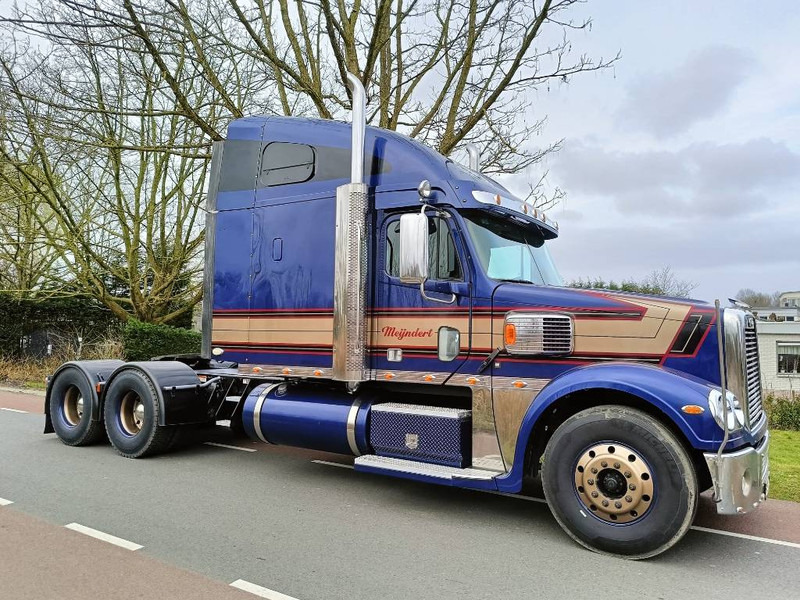 Freightliner Coronado 500 hp caterpillar truck trekker euro5 - Tracteur routier: photos 5 Freightliner Coronado 500 hp caterpillar truck trekker euro5 - Tracteur routier: photos 5