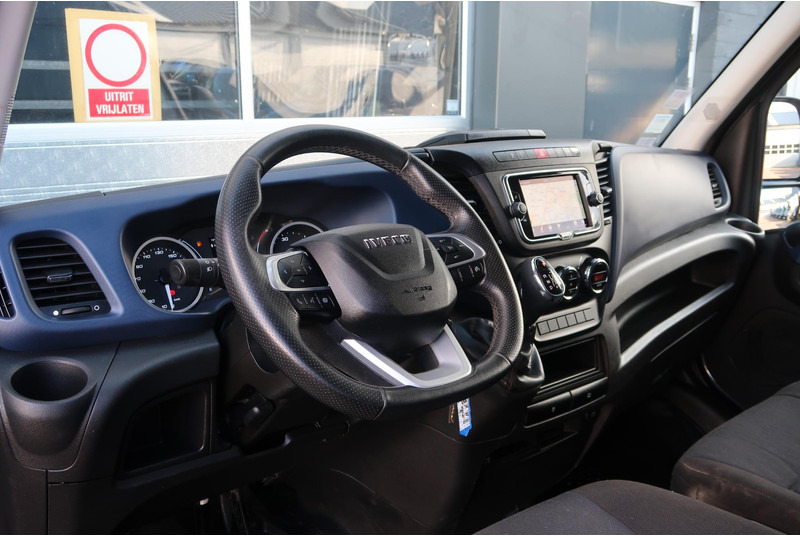 Iveco Daily 35S18HV 3.0 35 L2 H2 AUT/ LED/ CAMERA/ 3.5T/ CRUISE/ CLIMA/ TREKHAAK - Fourgon utilitaire: photos 2 Iveco Daily 35S18HV 3.0 35 L2 H2 AUT/ LED/ CAMERA/ 3.5T/ CRUISE/ CLIMA/ TREKHAAK - Fourgon utilitaire: photos 2