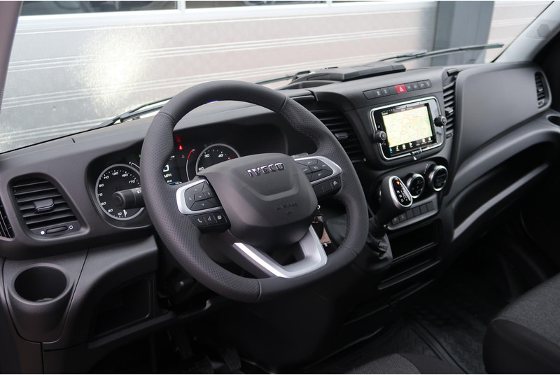 Iveco Daily 35S18HV 3.0 L2H2 BPM VRIJ/ AUT/ 2X SCHUIFDEUR/ CAMERA/ LED/ CRUISE/ CLIMA/ NAVI/ - Fourgon utilitaire: photos 2 Iveco Daily 35S18HV 3.0 L2H2 BPM VRIJ/ AUT/ 2X SCHUIFDEUR/ CAMERA/ LED/ CRUISE/ CLIMA/ NAVI/ - Fourgon utilitaire: photos 2
