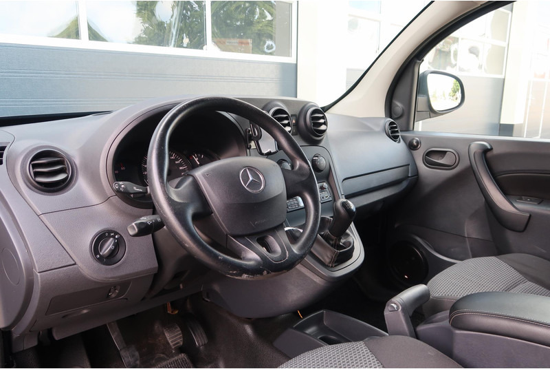 Mercedes-Benz Citan 109 CDI BlueEFFICIENCY Extra Lang AIRCO/ MARGE/ CRUISE/ TREKHAAK - Fourgonnette: photos 2 Mercedes-Benz Citan 109 CDI BlueEFFICIENCY Extra Lang AIRCO/ MARGE/ CRUISE/ TREKHAAK - Fourgonnette: photos 2
