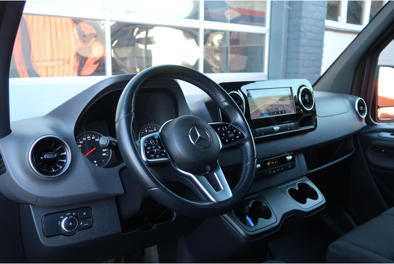 Mercedes-Benz Sprinter 316 2.2 CDI L2H2 AUT/ 360/ LED/ STAND/ MBUX/ CRUISE/ CLIMA - Fourgon utilitaire: photos 2 Mercedes-Benz Sprinter 316 2.2 CDI L2H2 AUT/ 360/ LED/ STAND/ MBUX/ CRUISE/ CLIMA - Fourgon utilitaire: photos 2