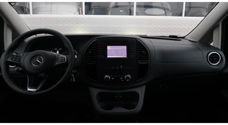 Mercedes-Benz Vito 119 CDI Extra Lang DC AUT/ LED/ CAMERA/ 2X SCHUIF/ CRUISE/ NAVI/ CLIMA/ LEDER/ TREKHAAK - Fourgonnette, Utilitaire double cabine: photos 5 Mercedes-Benz Vito 119 CDI Extra Lang DC AUT/ LED/ CAMERA/ 2X SCHUIF/ CRUISE/ NAVI/ CLIMA/ LEDER/ TREKHAAK - Fourgonnette, Utilitaire double cabine: photos 5