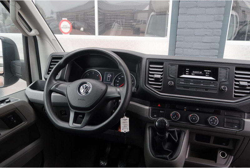 Volkswagen Crafter 35 2.0 TDI LAADKLEP/ AIRCO/ CRUISE - Fourgon: photos 5 Volkswagen Crafter 35 2.0 TDI LAADKLEP/ AIRCO/ CRUISE - Fourgon: photos 5