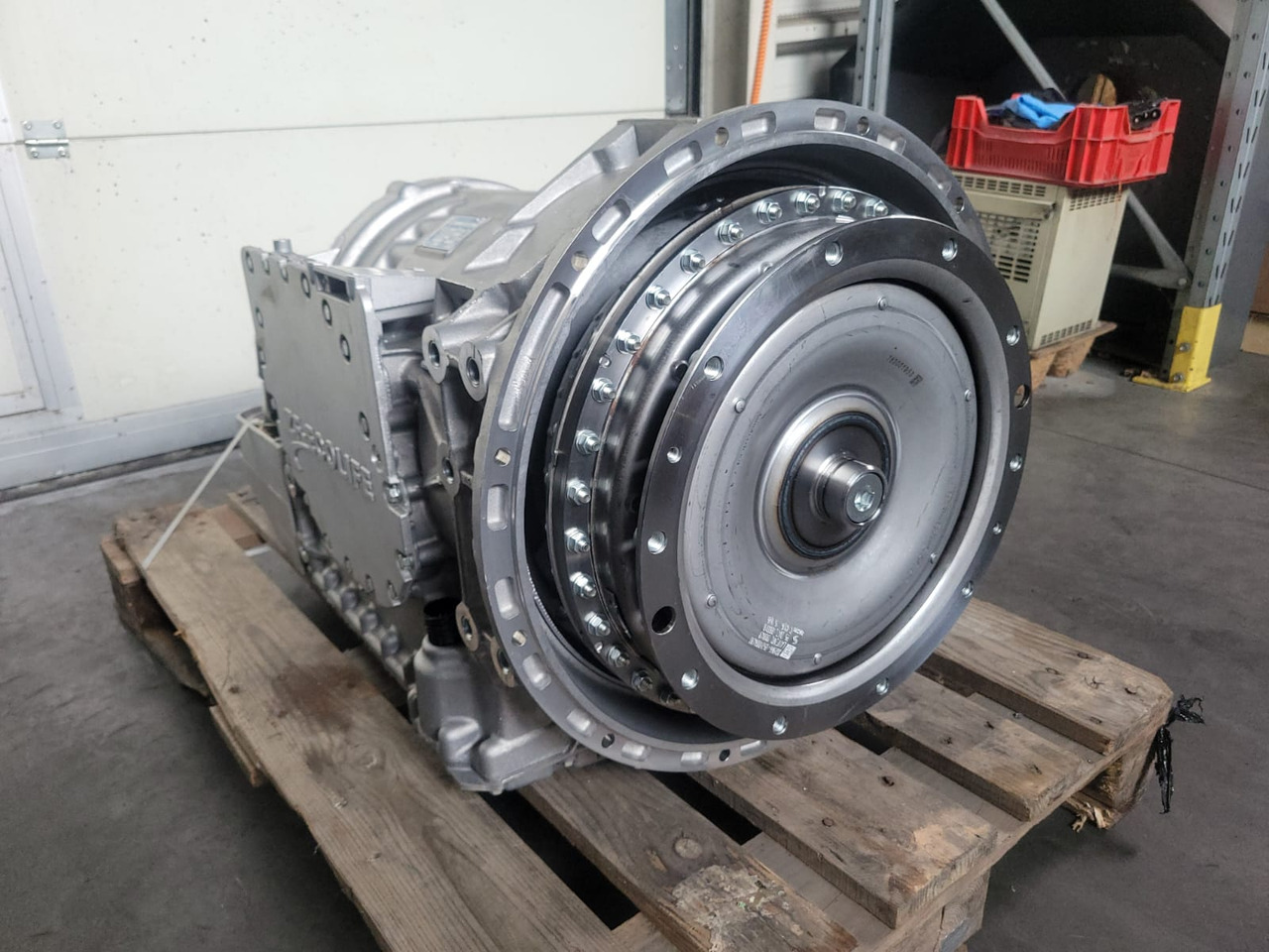 ZF 6 AP 1200B - Boîte de vitesse pour Bus: photos 2 ZF 6 AP 1200B - Boîte de vitesse pour Bus: photos 2