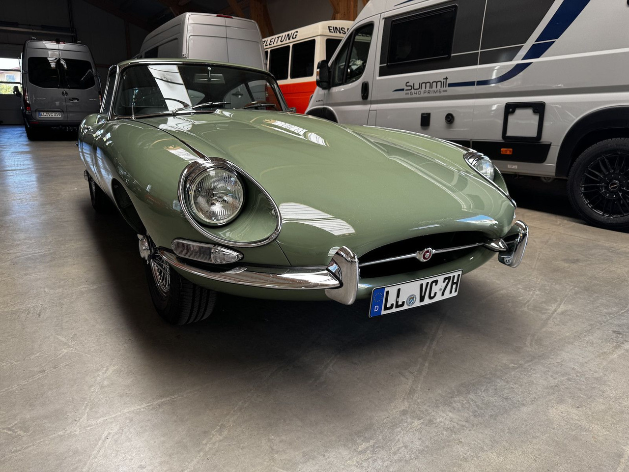 Jaguar E-Type 4.2 Litre Serie 1.5 FHC - Voiture: photos 3 Jaguar E-Type 4.2 Litre Serie 1.5 FHC - Voiture: photos 3