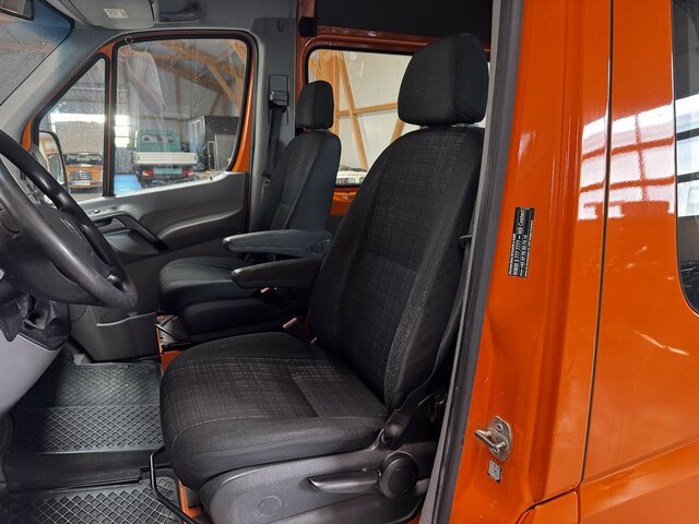 MERCEDES-BENZ Sprinter 316 CDI 4x4 Allrad L2H2 1. Hand! - Fourgon utilitaire, Utilitaire double cabine: photos 4 MERCEDES-BENZ Sprinter 316 CDI 4x4 Allrad L2H2 1. Hand! - Fourgon utilitaire, Utilitaire double cabine: photos 4