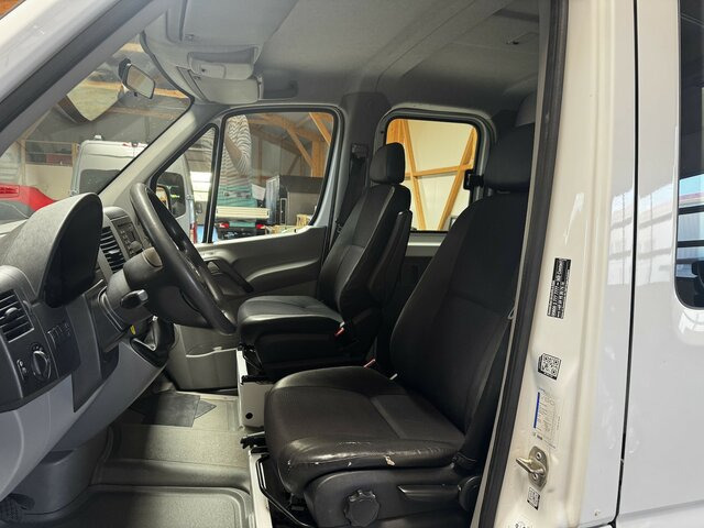 MERCEDES-BENZ Sprinter 316 CDI Doka 4x4 Allrad Plane - Véhicule utilitaire plateau baché, Utilitaire double cabine: photos 4 MERCEDES-BENZ Sprinter 316 CDI Doka 4x4 Allrad Plane - Véhicule utilitaire plateau baché, Utilitaire double cabine: photos 4