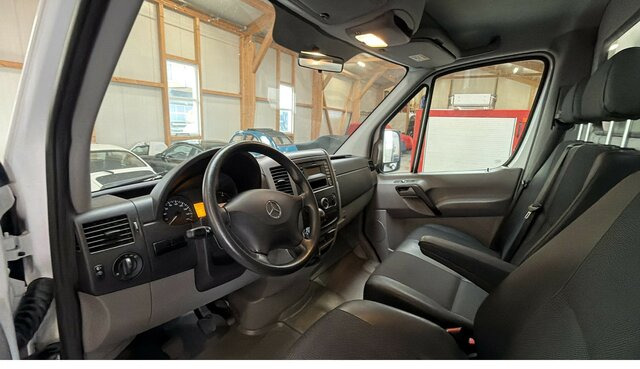 MERCEDES-BENZ Sprinter 316 CDI Pritsche 4x4 Allrad Plane... - Véhicule utilitaire plateau baché: photos 4 MERCEDES-BENZ Sprinter 316 CDI Pritsche 4x4 Allrad Plane... - Véhicule utilitaire plateau baché: photos 4