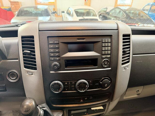 MERCEDES-BENZ Sprinter 316 CDI Pritsche 4x4 Allrad Plane... - Véhicule utilitaire plateau baché: photos 5 MERCEDES-BENZ Sprinter 316 CDI Pritsche 4x4 Allrad Plane... - Véhicule utilitaire plateau baché: photos 5