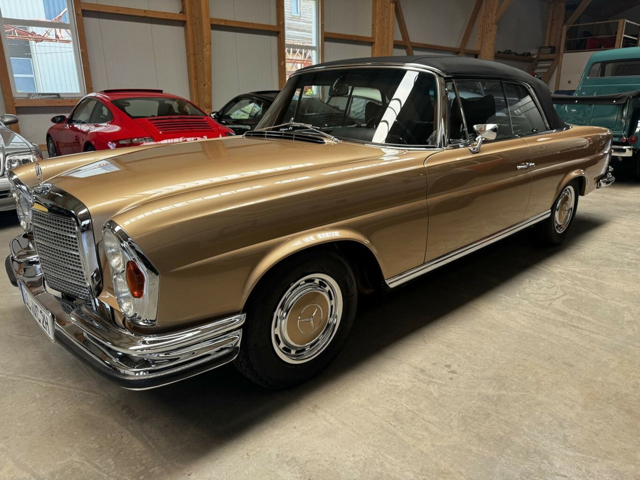 Mercedes-Benz 280 SE Cabrio W111 BRABUS-Classic Restauration - Voiture: photos 4 Mercedes-Benz 280 SE Cabrio W111 BRABUS-Classic Restauration - Voiture: photos 4