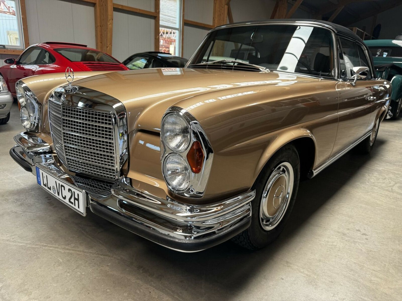 Mercedes-Benz 280 SE Cabrio W111 BRABUS-Classic Restauration - Voiture: photos 3 Mercedes-Benz 280 SE Cabrio W111 BRABUS-Classic Restauration - Voiture: photos 3