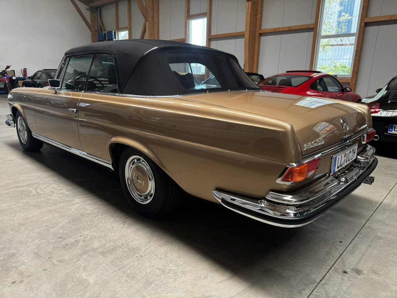 Mercedes-Benz 280 SE Cabrio W111 BRABUS-Classic Restauration - Voiture: photos 5 Mercedes-Benz 280 SE Cabrio W111 BRABUS-Classic Restauration - Voiture: photos 5