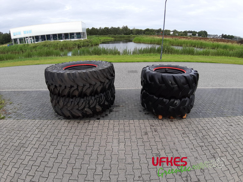 Nokian Bandenset met velg - Matériel forestier: photos 3 Nokian Bandenset met velg - Matériel forestier: photos 3