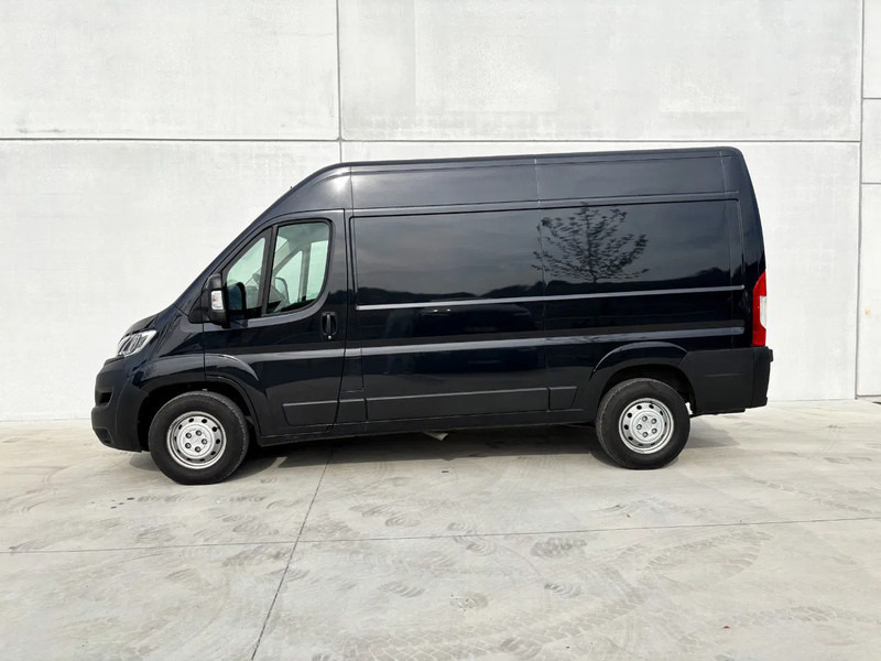Opel Movano Movano | Leasing - Fourgon utilitaire: photos 3 Opel Movano Movano | Leasing - Fourgon utilitaire: photos 3