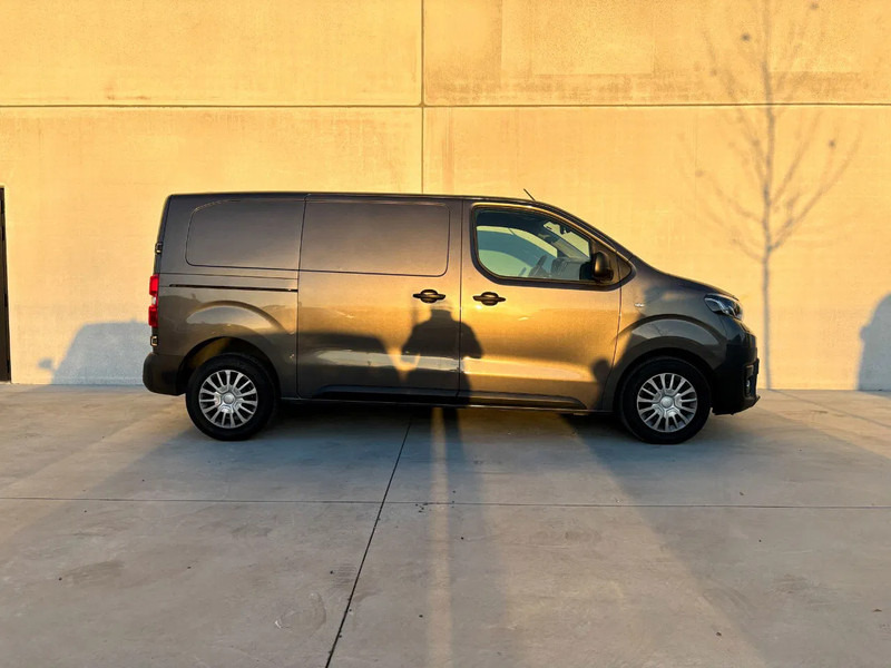 Toyota ProAce City | Leasing - Fourgon utilitaire: photos 4 Toyota ProAce City | Leasing - Fourgon utilitaire: photos 4