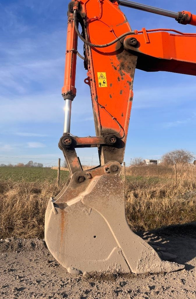 Hitachi ZX 690 LC H-6 ZX690LCR-6 - Pelle sur chenille: photos 3 Hitachi ZX 690 LC H-6 ZX690LCR-6 - Pelle sur chenille: photos 3