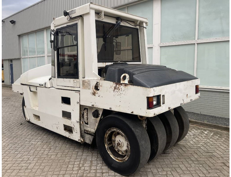 Cat PS 300 B - Compacteur: photos 4 Cat PS 300 B - Compacteur: photos 4
