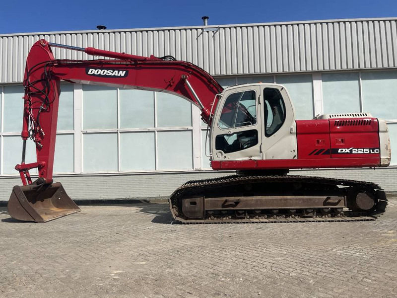 Doosan DX 225 LC - Pelle sur chenille: photos 2 Doosan DX 225 LC - Pelle sur chenille: photos 2