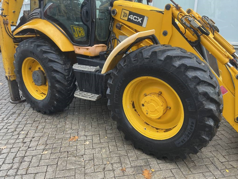 Tractopelle JCB 4 CX 2005: photos 19 Tractopelle JCB 4 CX 2005: photos 19