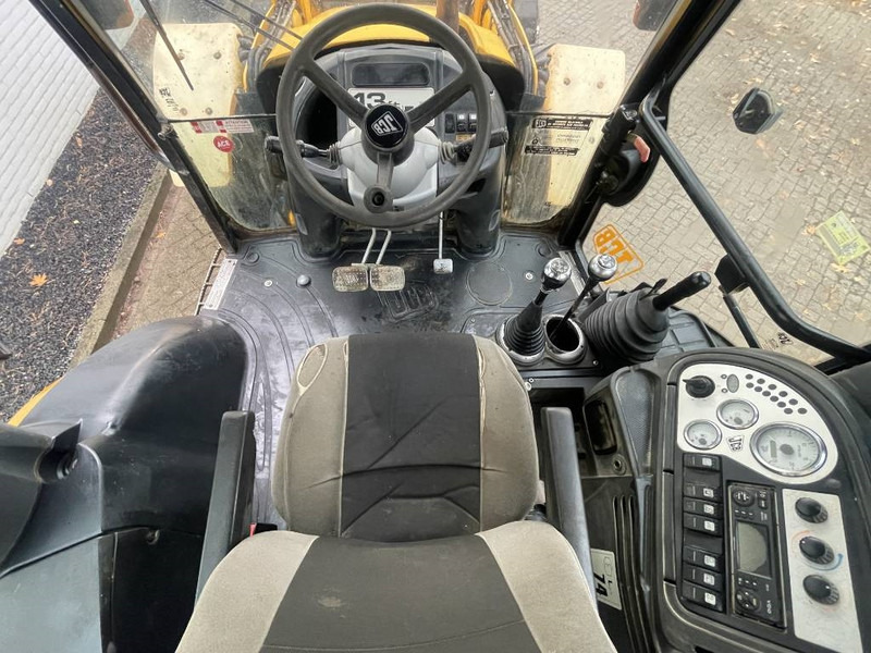 Tractopelle JCB 4 CX 2005: photos 14 Tractopelle JCB 4 CX 2005: photos 14