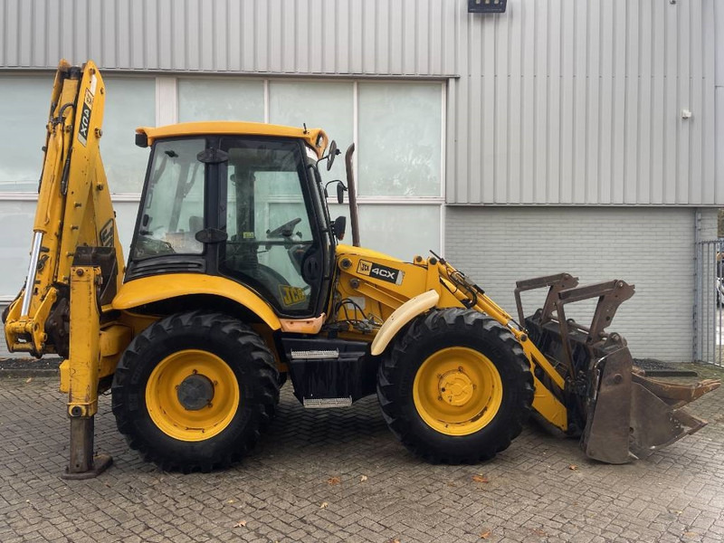 Tractopelle JCB 4 CX 2005: photos 9 Tractopelle JCB 4 CX 2005: photos 9