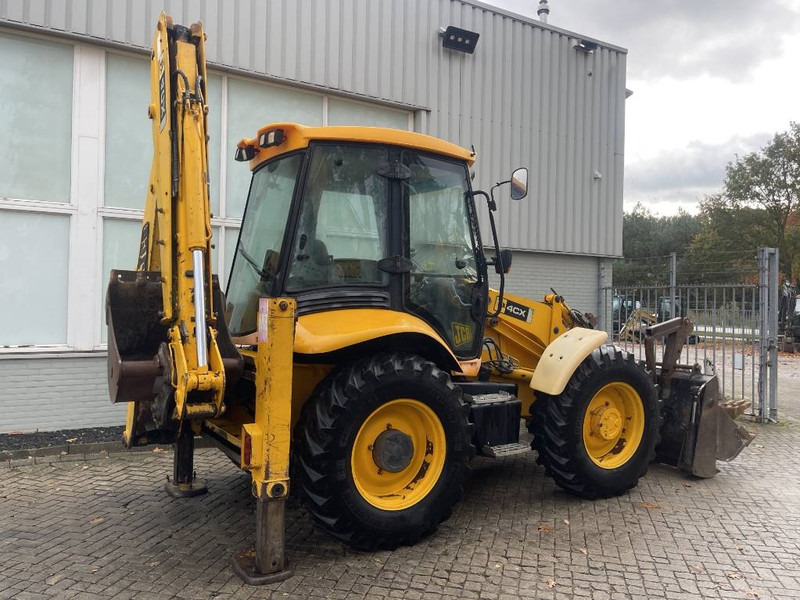 Tractopelle JCB 4 CX 2005: photos 8 Tractopelle JCB 4 CX 2005: photos 8