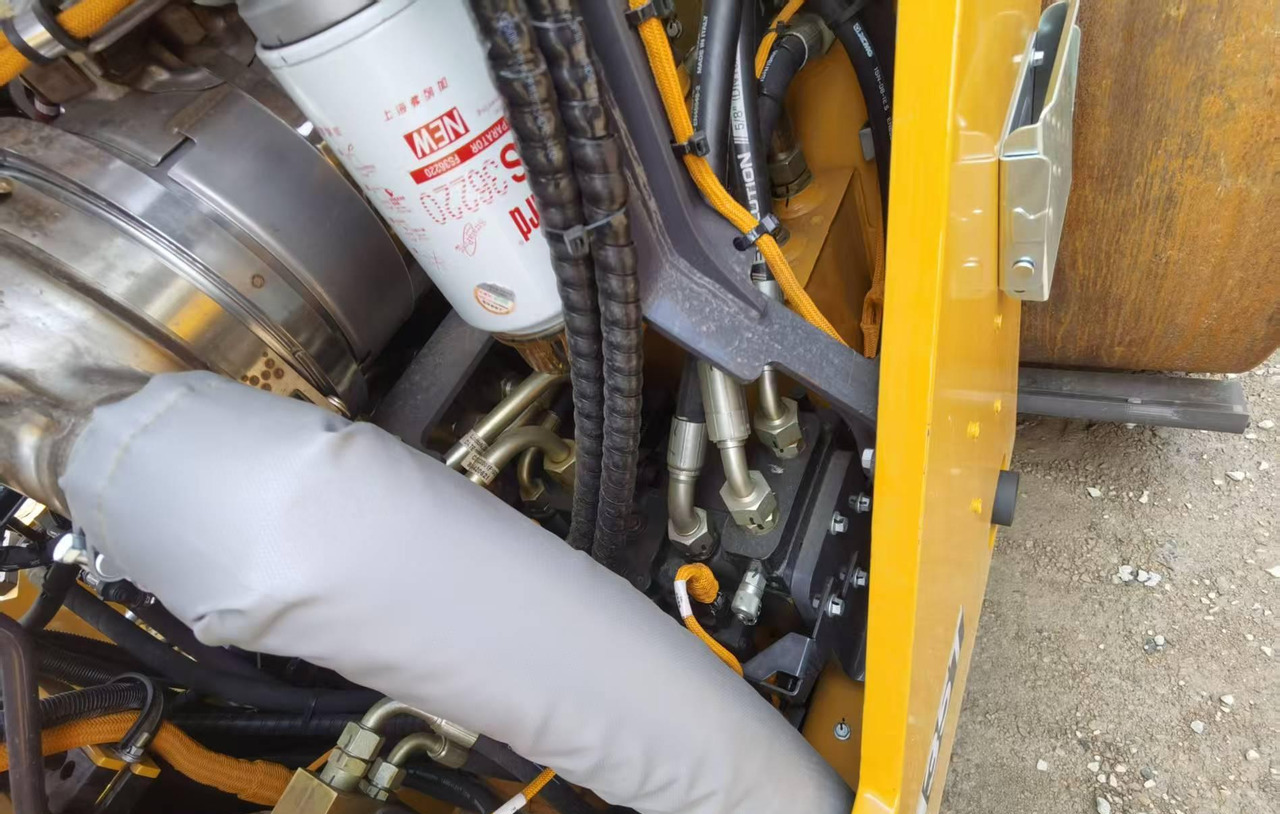 XCMG 13ton used small double drum steel road roller XD135TIV - Rouleau compresseur: photos 2 XCMG 13ton used small double drum steel road roller XD135TIV - Rouleau compresseur: photos 2