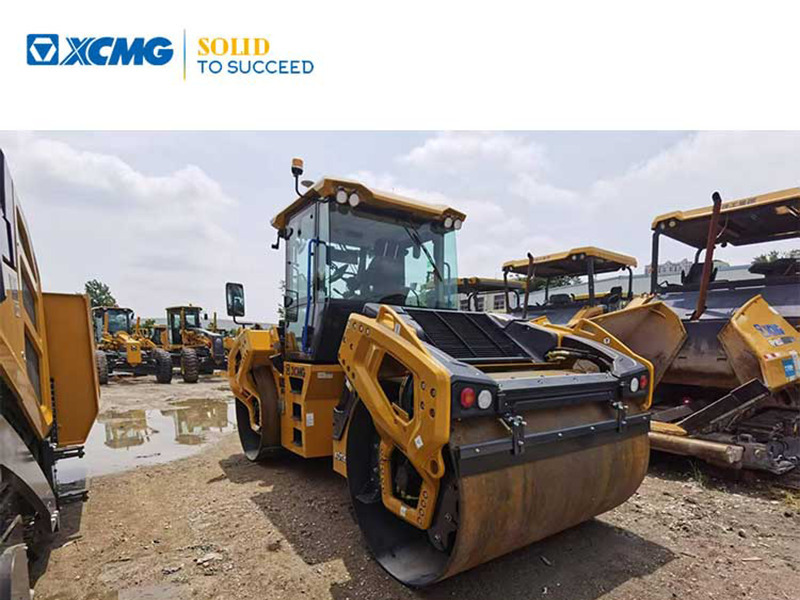 XCMG 13ton used small double drum steel road roller XD135TIV - Rouleau compresseur: photos 1 XCMG 13ton used small double drum steel road roller XD135TIV - Rouleau compresseur: photos 1