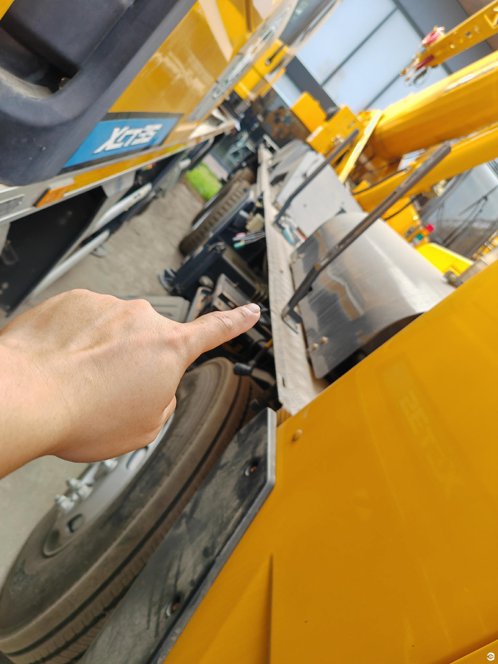 XCMG 2020 certified used 60ton truck crane XCT60_Y price - Grue mobile: photos 5 XCMG 2020 certified used 60ton truck crane XCT60_Y price - Grue mobile: photos 5