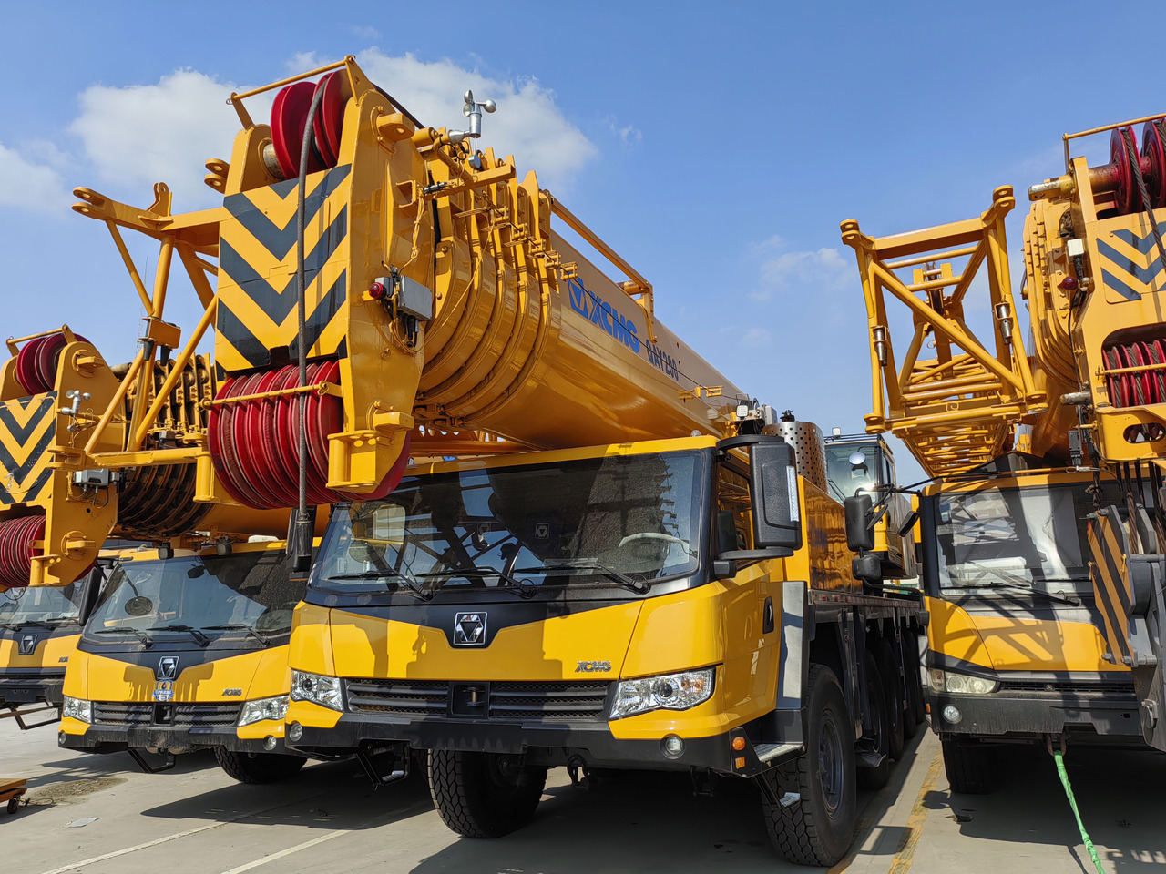 XCMG Factory Second Hand Mobile Truck Crane QAY200 200 Ton All Terrain Cranes In Good Condition - Grue tout-terrain: photos 2 XCMG Factory Second Hand Mobile Truck Crane QAY200 200 Ton All Terrain Cranes In Good Condition - Grue tout-terrain: photos 2