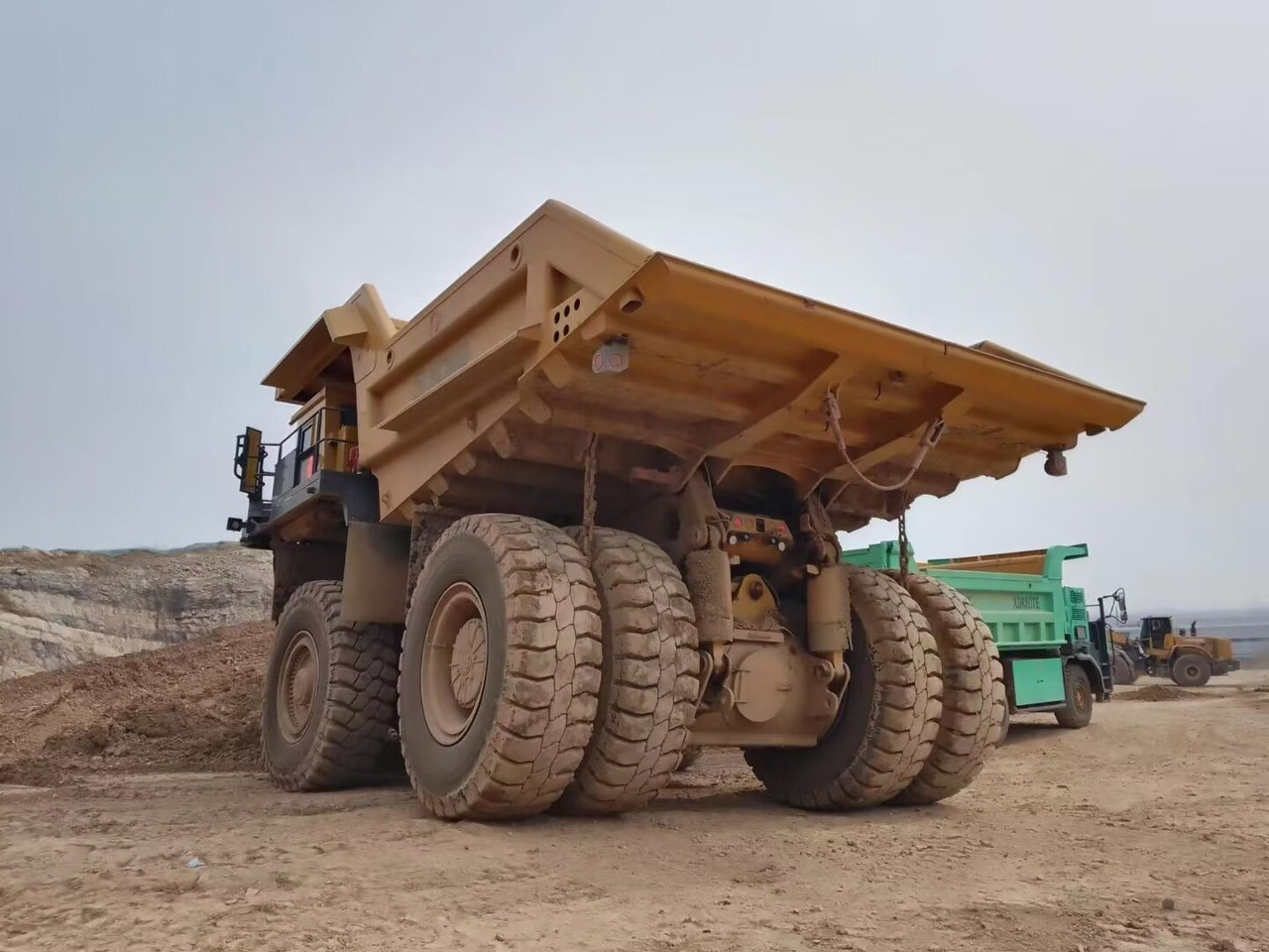 XCMG Factory Xde150 China 4X2 Used Mining Electric Dump Truck with Good Quality - Tombereau rigide: photos 3 XCMG Factory Xde150 China 4X2 Used Mining Electric Dump Truck with Good Quality - Tombereau rigide: photos 3
