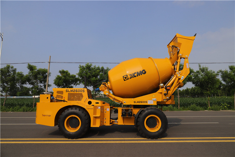XCMG Mini Self Loading 2.6m3 Concrete Mixer Truck Price List - Camion malaxeur: photos 2 XCMG Mini Self Loading 2.6m3 Concrete Mixer Truck Price List - Camion malaxeur: photos 2