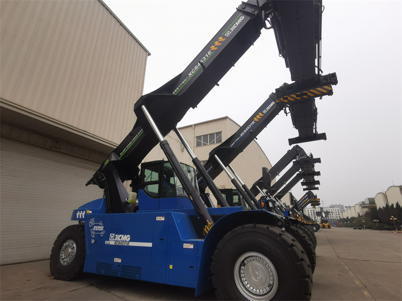 XCMG Official 45 Tons Pure Electric Container Reach Stacker XCS4531E Reach Stacker Crane Forklift - Reach stacker: photos 3 XCMG Official 45 Tons Pure Electric Container Reach Stacker XCS4531E Reach Stacker Crane Forklift - Reach stacker: photos 3